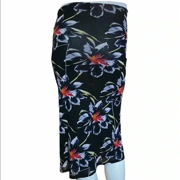 Diane Von Furstenburg black floral lanell skirt sz XS - Picture 2 of 5
